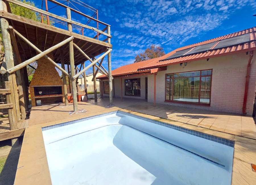 3 Bedroom Property for Sale in Oranjeville Free State